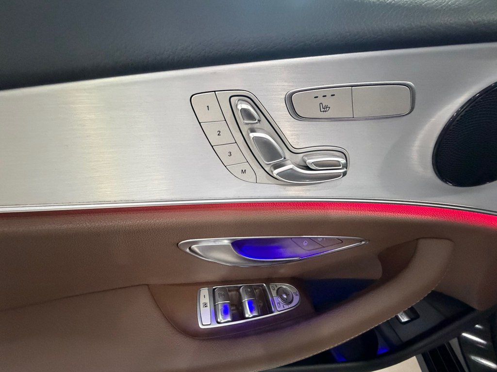 Mercedes E 300, 2.0 L, 2021 il, 59 000 km — Avtomobillər, Bakı (11)