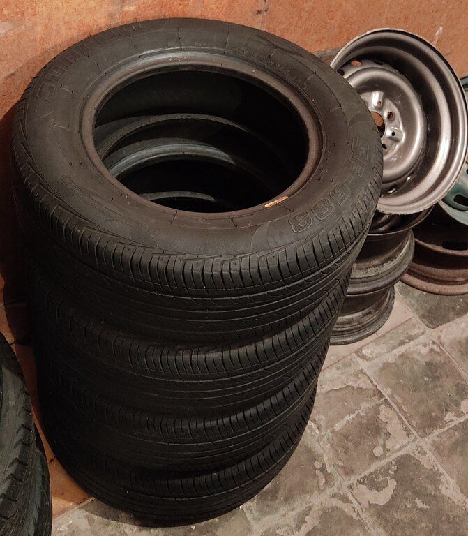 Şinlər 205/60 R13 — Ehtiyat hissələri və aksesuarlar, Bakı (3)