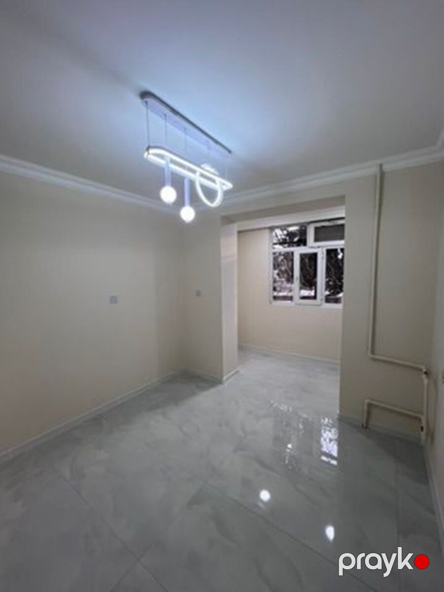 Satılır 4 otaqlı köhnə tikili 110 m² — Mənzil, Bakı (4)