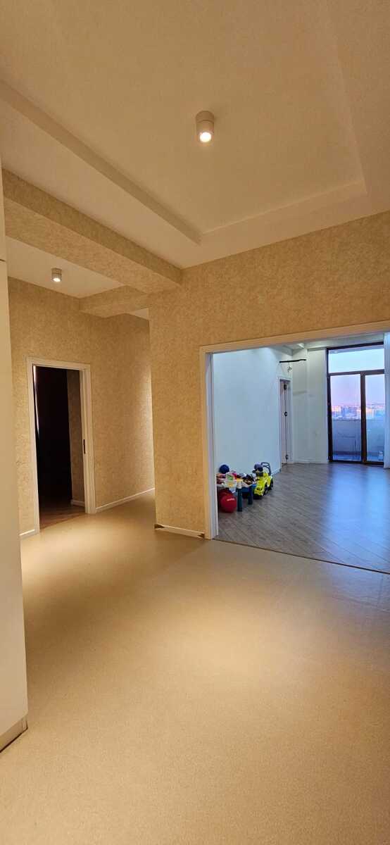 Satılır 3 otaqlı yeni tikili 122 m² — Mənzil, Bakı (11)