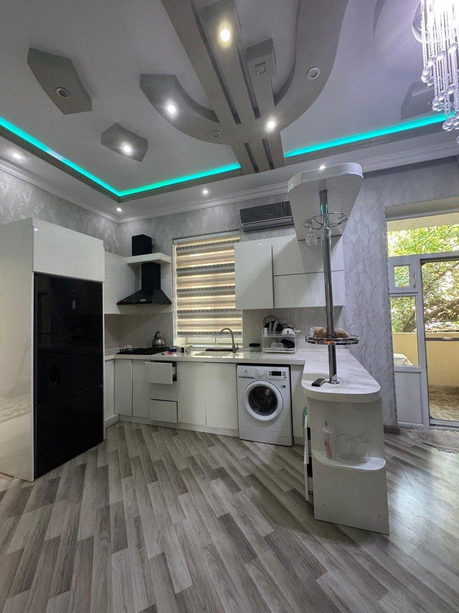 İcarəyə verilir 4 otaqlı köhnə tikili 100 m² — Mənzil, Bakı (2)