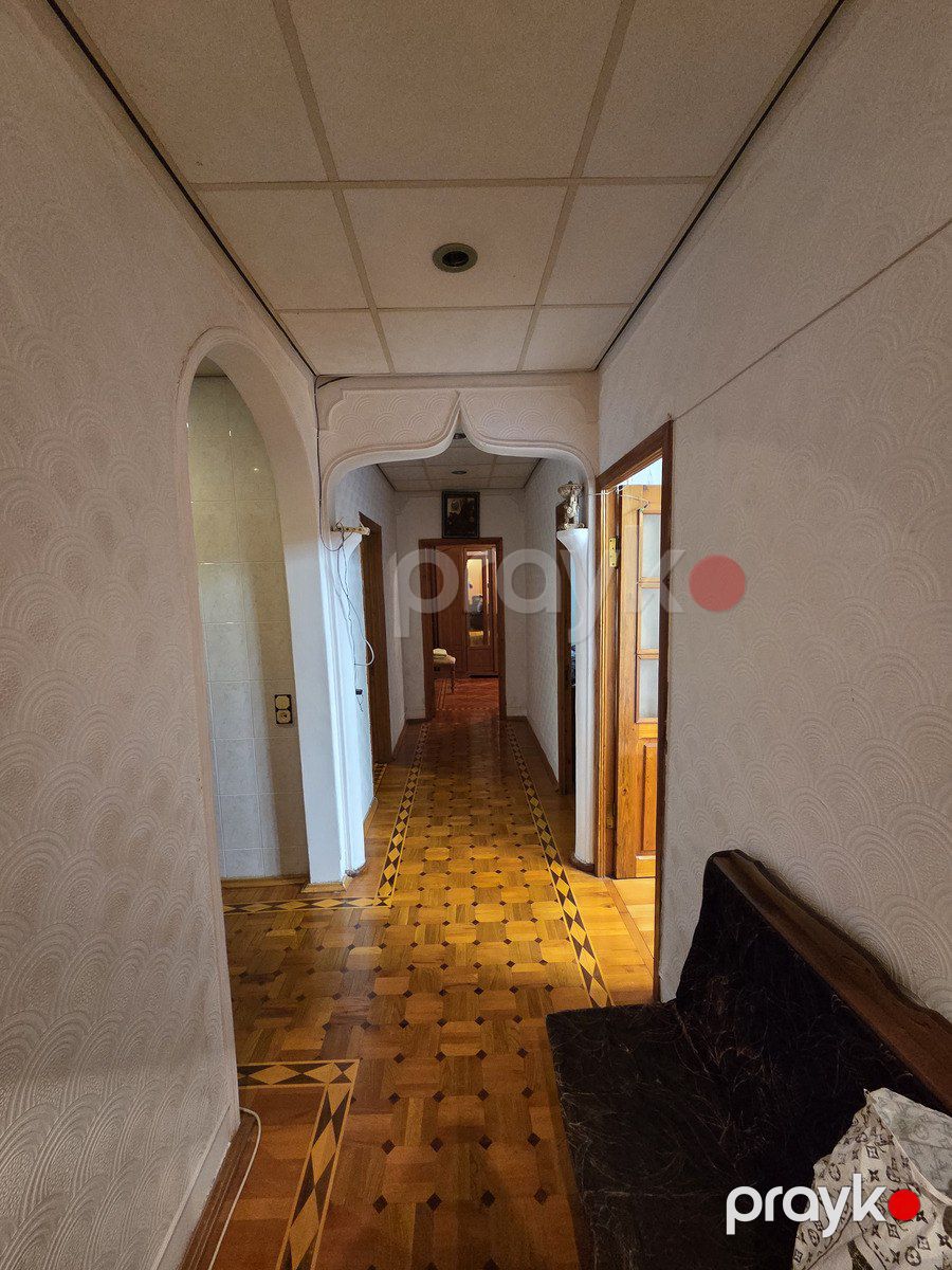 Satılır 4 otaqlı köhnə tikili 130 m² — Mənzil, Bakı (7)