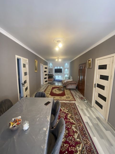 Satılır 7 otaqlı həyət evi/bağ evi 200 m² — Bakı