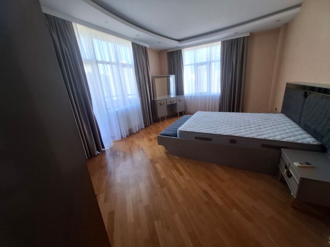 İcarəyə verilir 3 otaqlı yeni tikili 170 m² — Mənzil, Bakı (9)