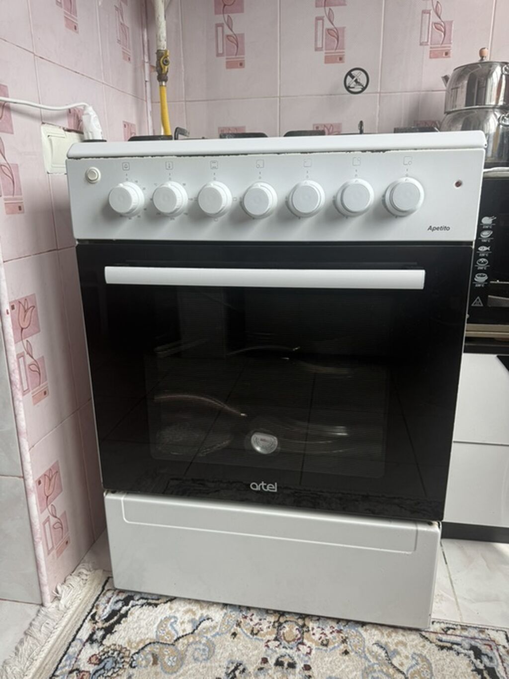 Artel “Apetito” qaz plitəsi və soba - 4 qaz ocağı: 2 standart, 1 — Plitələr, Bakı (4)