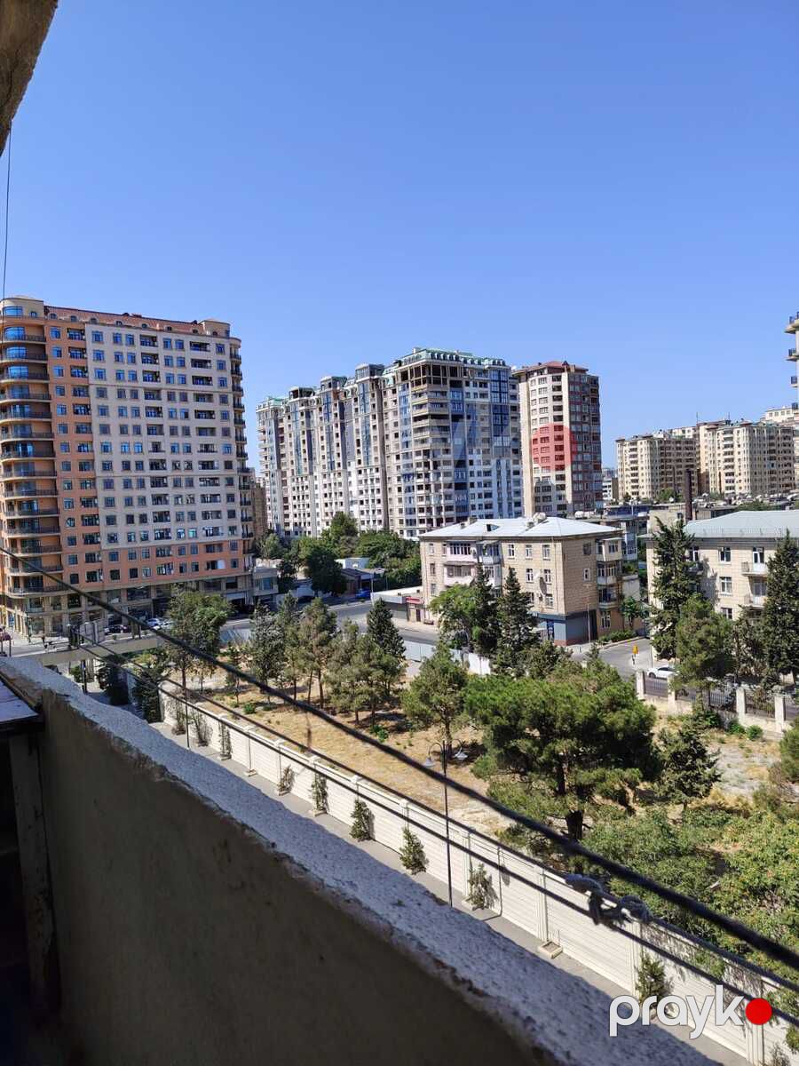 Satılır 2 otaqlı köhnə tikili 65 m² — Mənzil, Bakı (11)