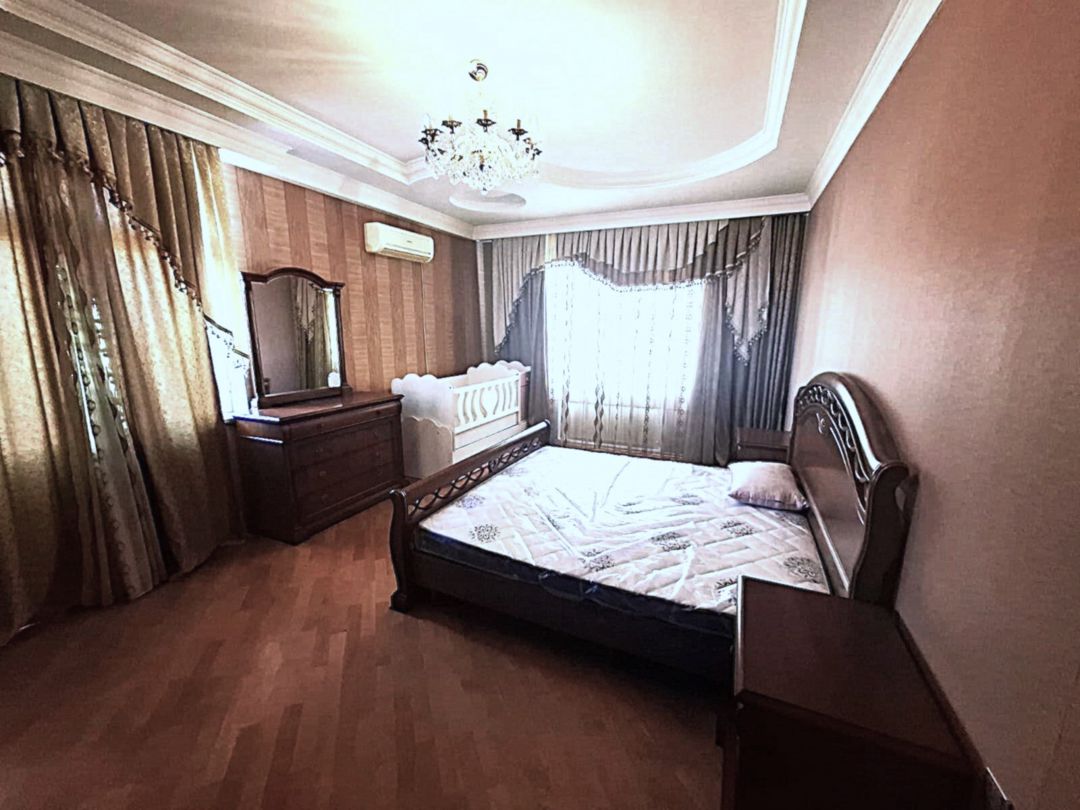 Satılır 4 otaqlı yeni tikili 150 m² — Mənzil, Bakı (4)