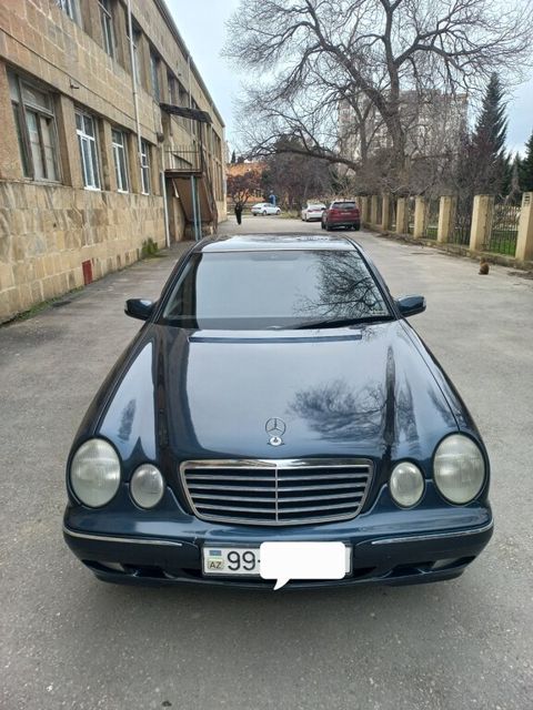 Mercedes E 220, 2.2 L, 2001 il, 343 000 km — Bakı