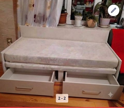 Uşaq otagi ucun divan + 2 neferlik taxt .Alti siyirmeli eni 150 — Mehdiabad