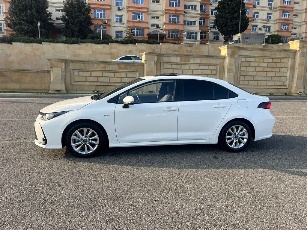 Toyota Corolla, 1.8 L, 0.85 kWh, 2024 il, 105 000 km — Avtomobillər, Bakı (3)