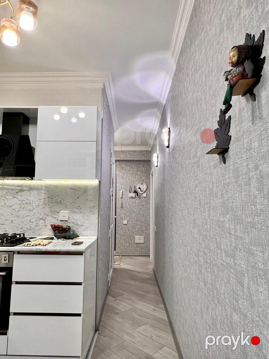 Satılır 2 otaqlı köhnə tikili 60 m² — Mənzil, Bakı (12)