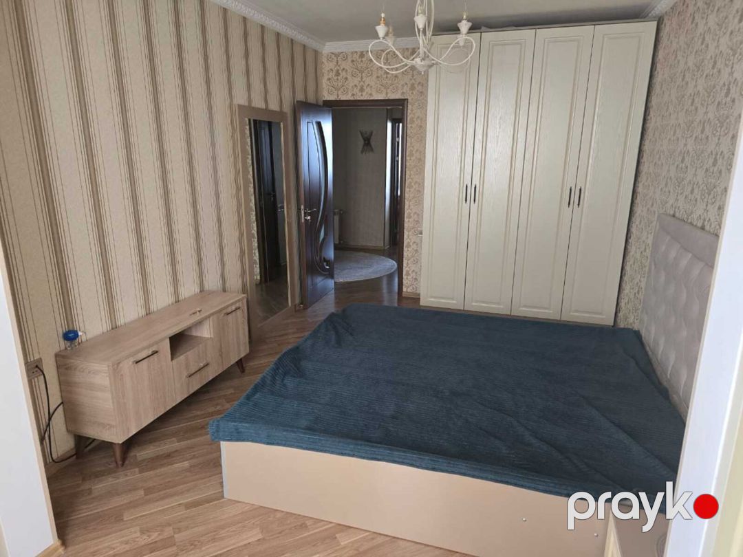 Satılır 4 otaqlı köhnə tikili 100 m² — Mənzil, Bakı (8)