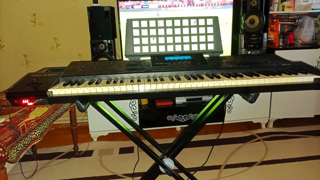 Sintezator Roland G 800 — Musiqiə alətləri, Bakı (2)