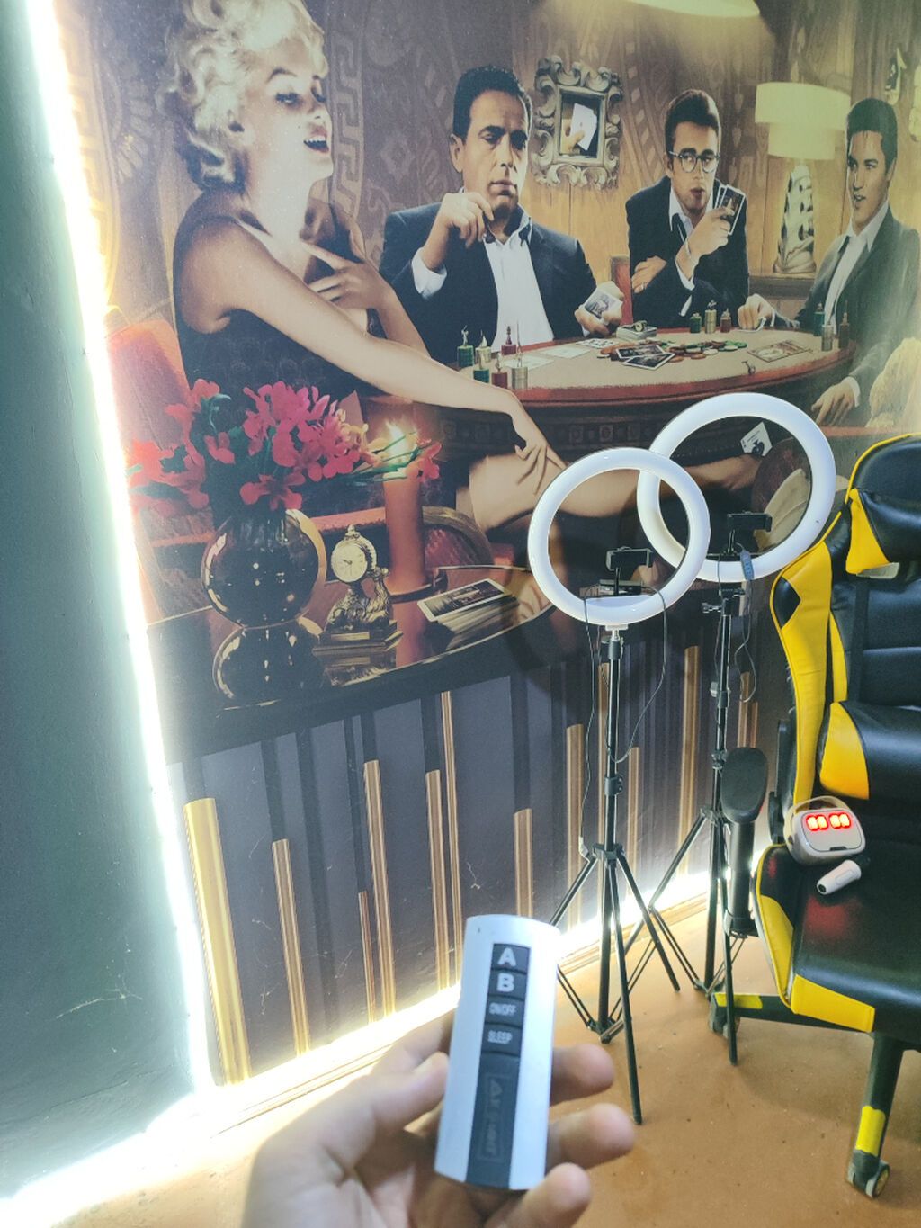Kreslo,kalonka mikrafon,2 ədəd yumru yayıncı ışığı biri rəngli fərqli — Ofis mebeli, Sumqayıt (4)