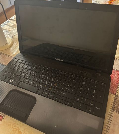 Noutbuk ehtiyat hissəsi Toshiba — Bakı