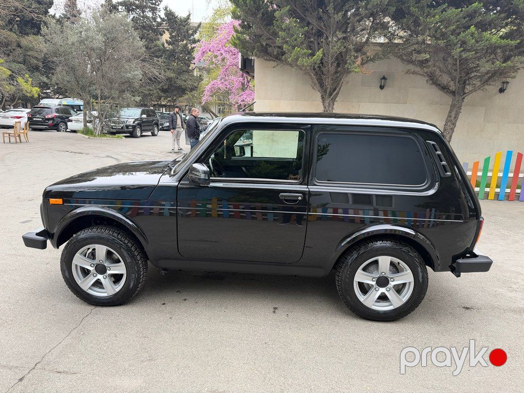 Lada (VAZ) Niva, 1.7 L, 2024 il, 27 500 km — Avtomobillər, Bakı (5)