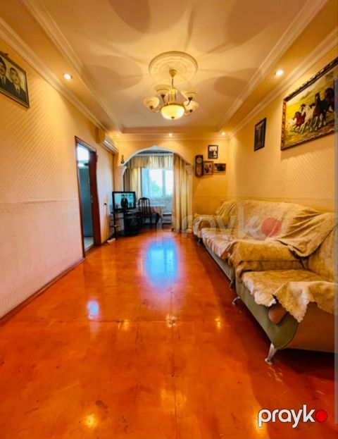 2-otaqlı mənzil kirayə verilir, 4-cü mkr., 60 m²