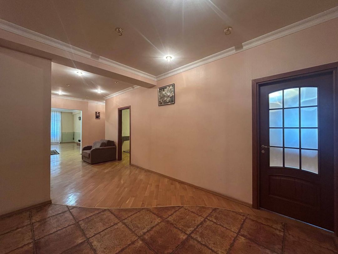 İcarəyə verilir 4 otaqlı yeni tikili 210 m² — Mənzil, Bakı (3)