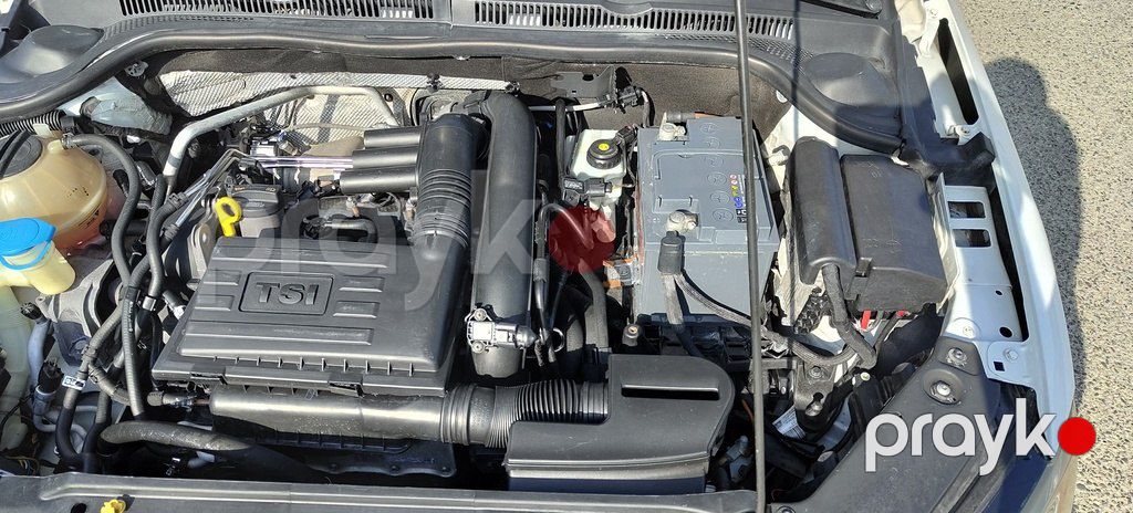 Volkswagen Jetta, 1.5 L, 2017 il, 246 037 km — Avtomobillər, Bakı (9)