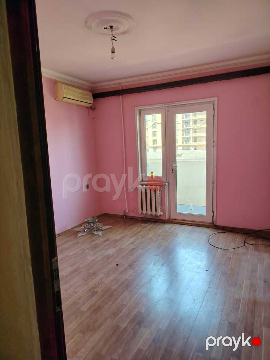 Satılır 2 otaqlı köhnə tikili 65 m² — Mənzil, Bakı (3)