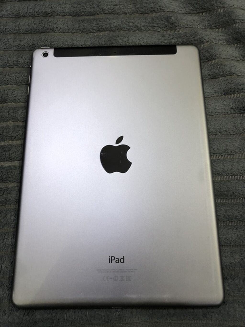 Apple iPad planşet - Korpus: gümüş rəngli alüminium, arxada Apple — Apple, Bakı