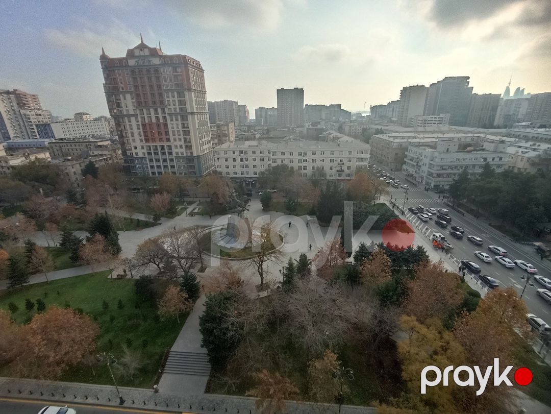 Satılır 4 otaqlı yeni tikili 209 m² — Mənzil, Bakı (3)