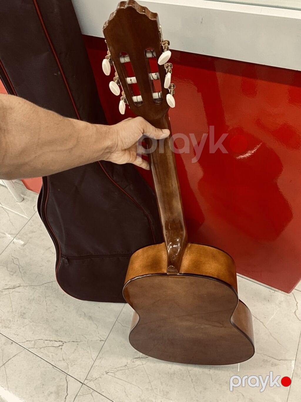 Klassik gitara, Suzuki, Yeni, Ünvandan götürmə — Gitarlar və digər simli alətlər, Şirvan (4)