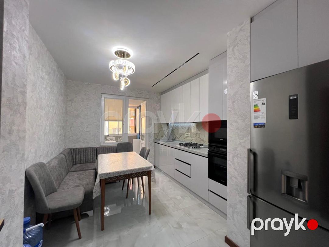 Satılır 5 otaqlı köhnə tikili 110 m² — Mənzil, Bakı (4)