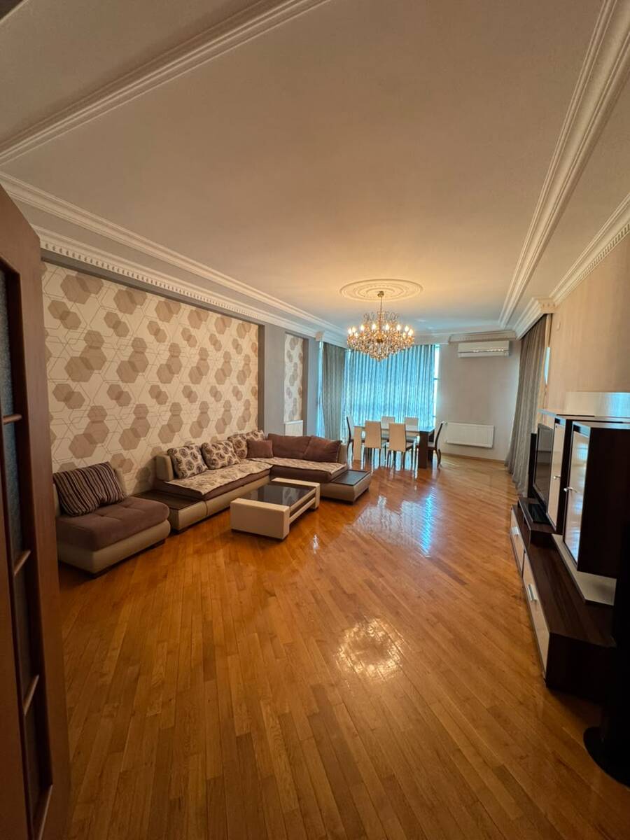İcarəyə verilir 4 otaqlı yeni tikili 190 m² — Mənzil, Bakı (2)