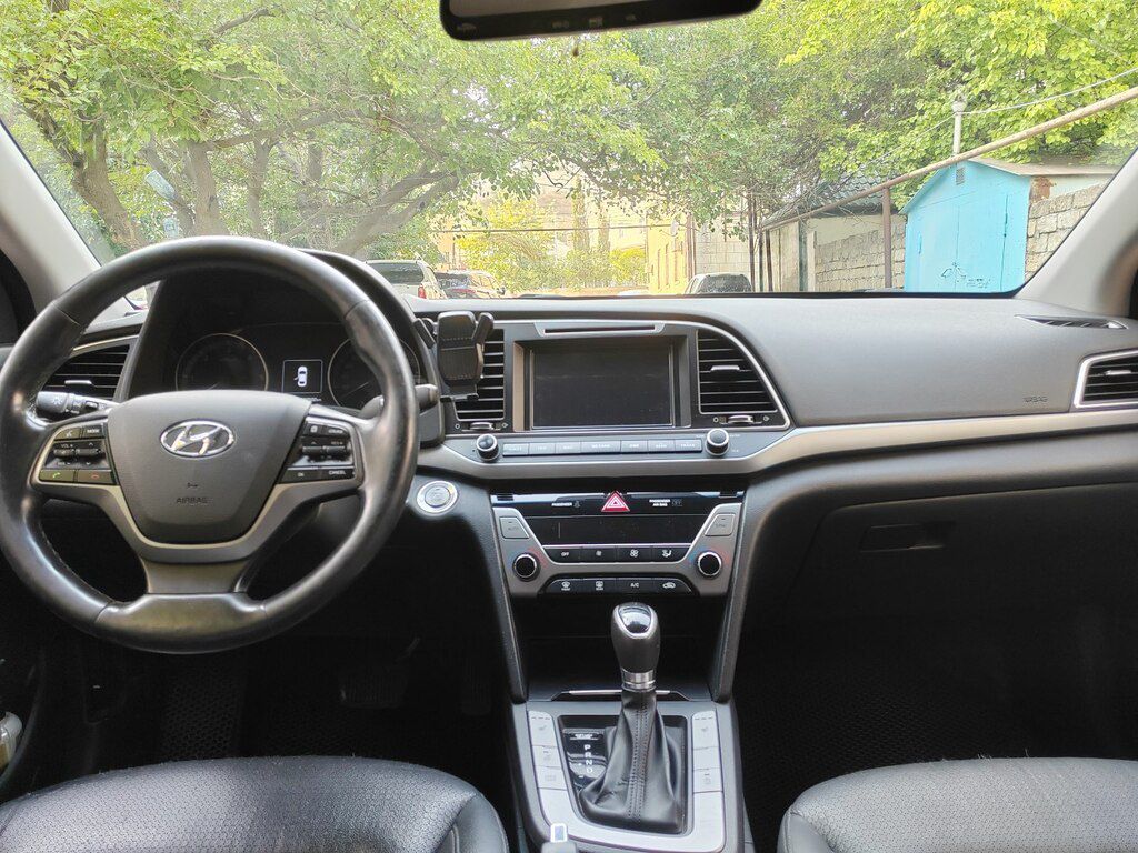 Hyundai Avante, 1.6 L, 2016 il, 199 900 km — Avtomobillər, Bakı (8)