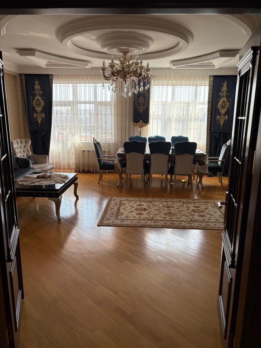 Satılır 4 otaqlı yeni tikili 180 m² — Mənzil, Bakı (4)