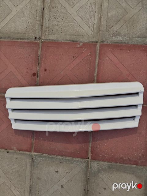 Mercedes W202 radiator barmaqlığı — Ağdam