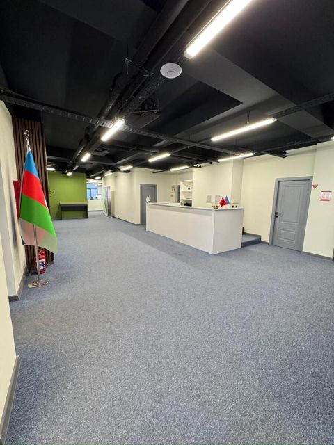 İcarəyə verilir 13 otaqlı ofis 530 m² — Bakı