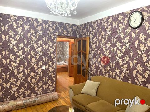 İcarəyə verilir 2 otaqlı köhnə tikili 70 m²