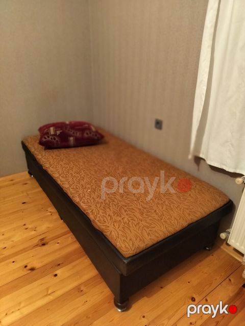 Tək nəfərlik çarpayı - Ölçü: təxmini 90×190 sm (tək nəfərlik). - Rəng — Bakı