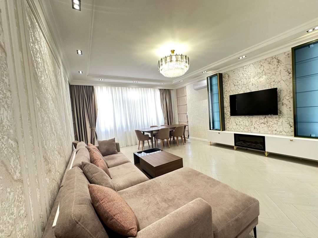 Satılır 2 otaqlı yeni tikili 108 m² — Mənzil, Bakı (2)