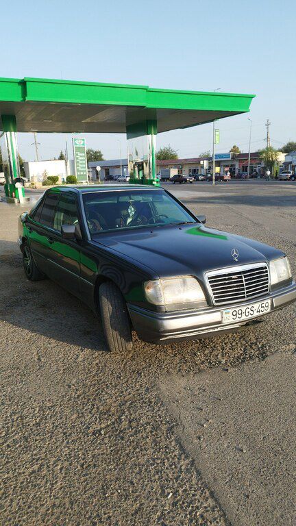 Mercedes E 300 4MATIC, 3.0 L, 1993 il, 697 912 km — Sabirabad
