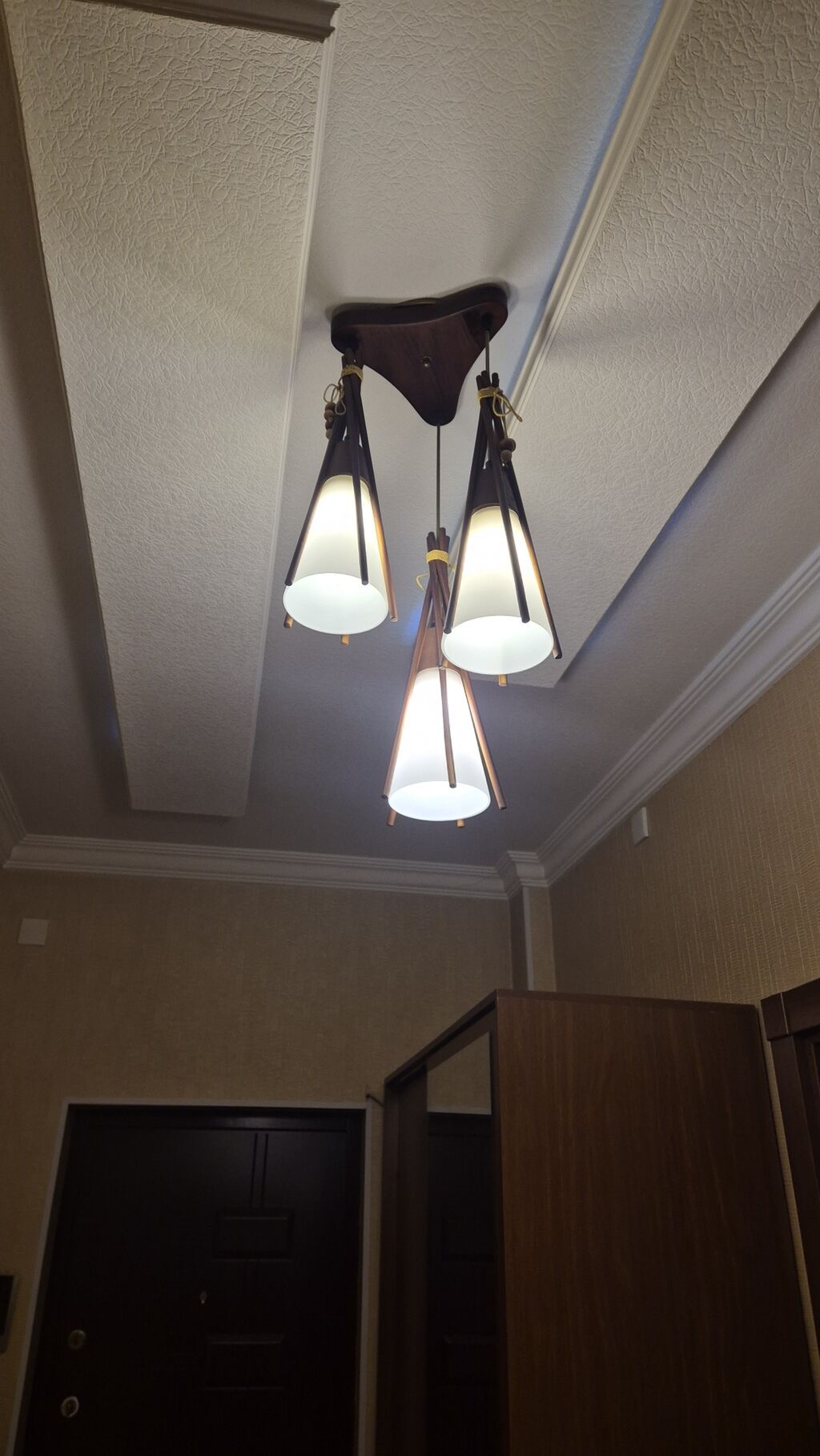 Çılçıraq, 3 lampa, Taxta — Tavan is?qlar? v? cilc?raqlar, Gəncə (3)