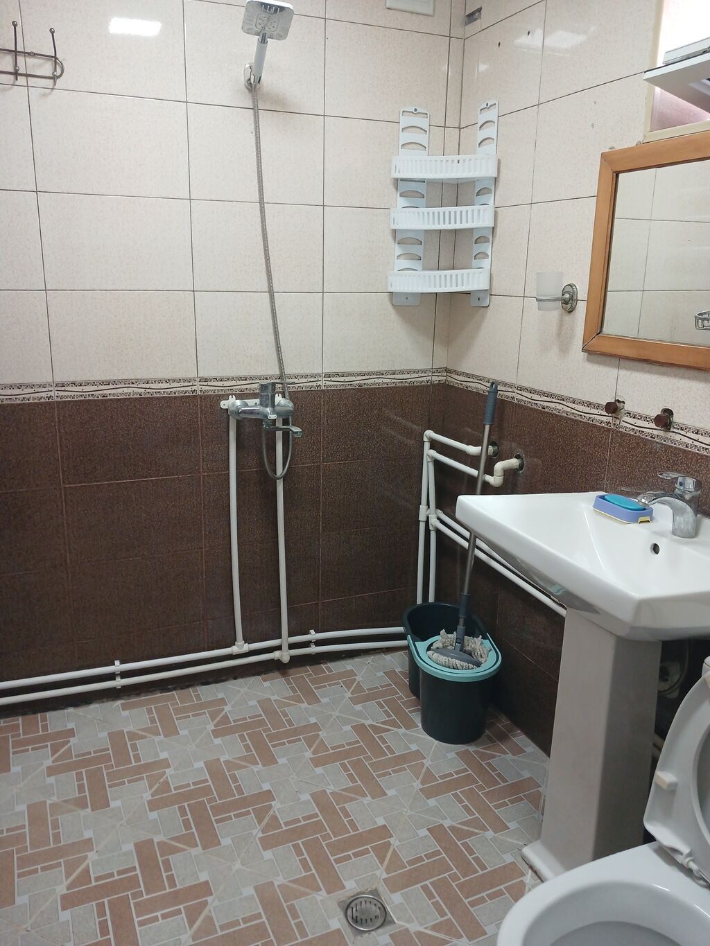 2 Otaqlı Mənzil - Geniş işıqlı zal, tavanında dekorativ çilçıraq — Mənzil, Sumqayıt (5)