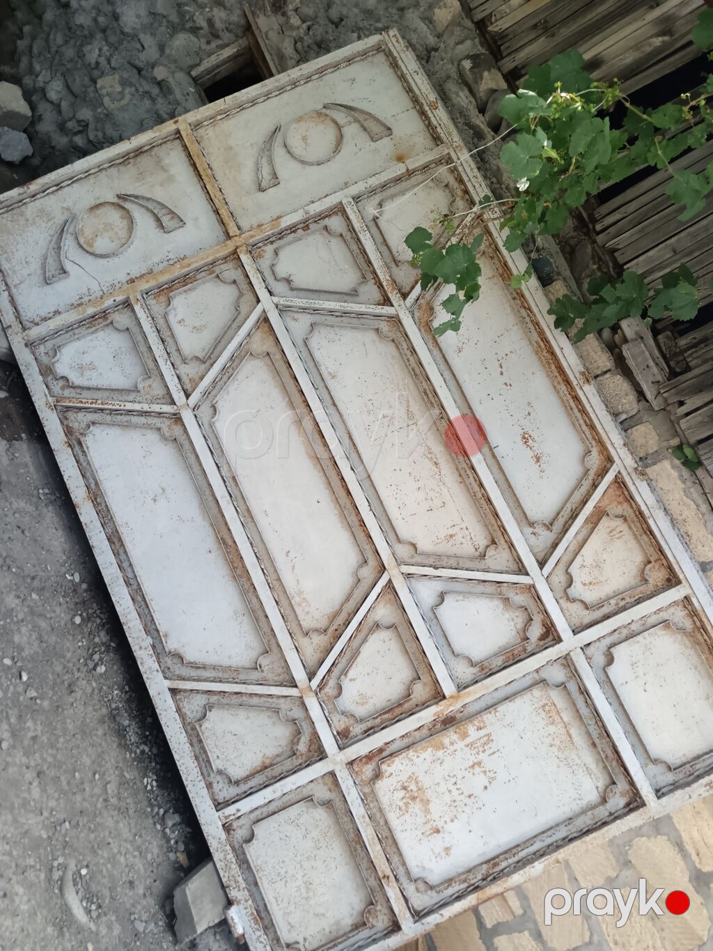 İşlənmiş Dəmir Həyət darvazası, Yana açılan, 4 m, Mexaniki, rəng - Boz, Kredit yoxdur, Ödənişli quraşdırma, Ünvandan götürmə — Pəncərələr, qapılar, balkonlar, Yevlax (2)