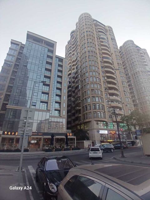 Satılır 3 otaqlı yeni tikili 102 m² — Bakı
