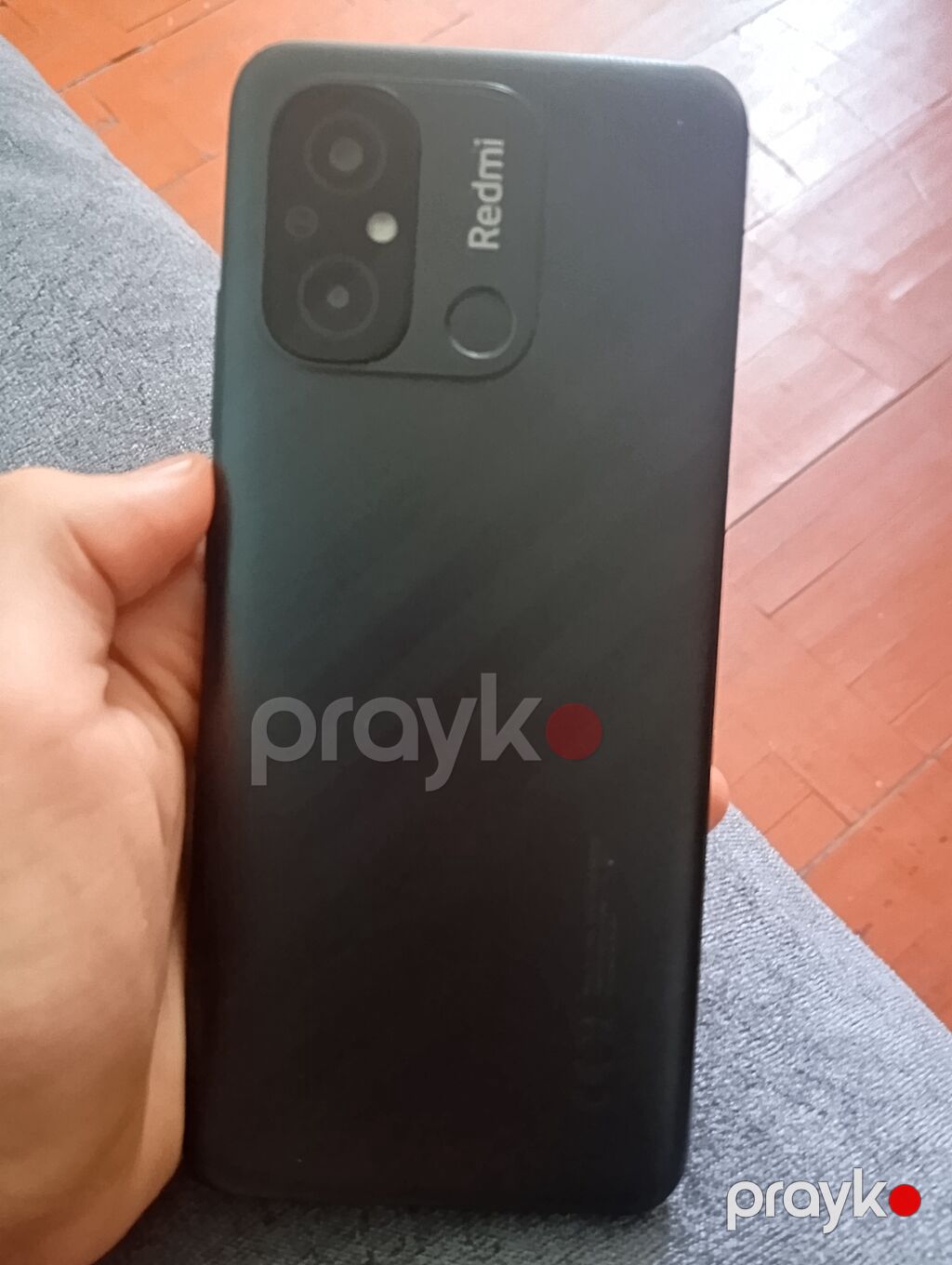 Smartfon (qara rəng, nazik korpus) Xüsusiyyətlər: - Üst hissədə 3,5 — Digər smartfonlar, Mingəçevir (7)
