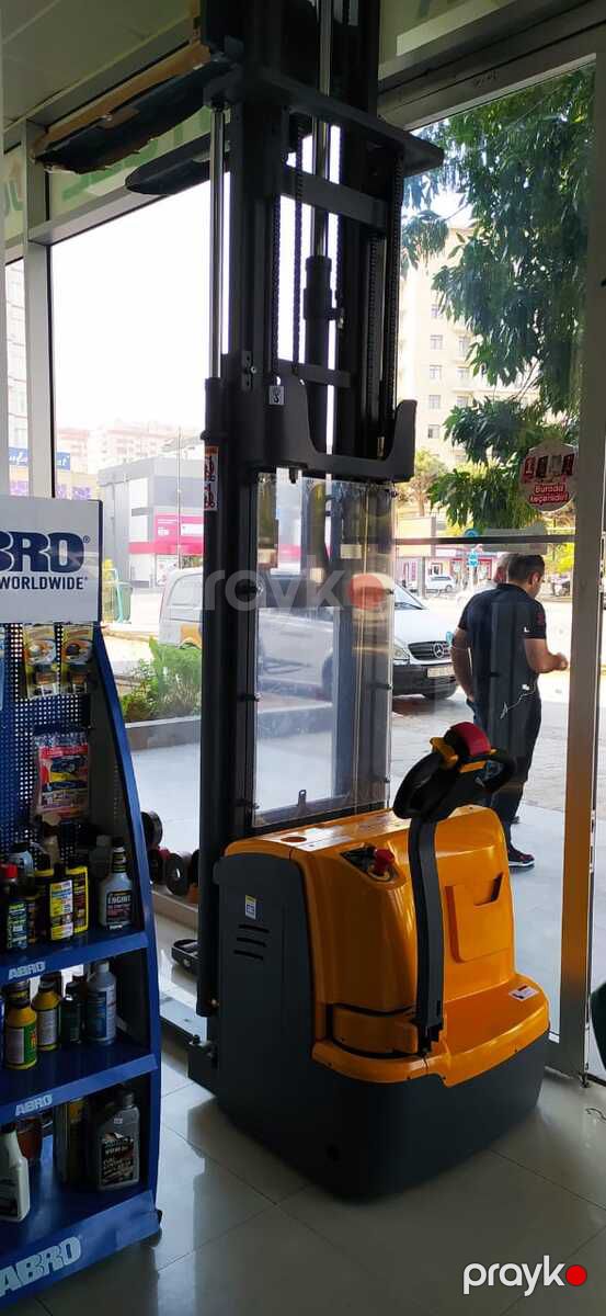 Yük qaldıran "Hochkraft R15" — Biznes və avadanlıq, Bakı (7)