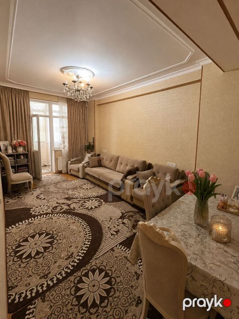 Satılır 2 otaqlı yeni tikili 70 m²