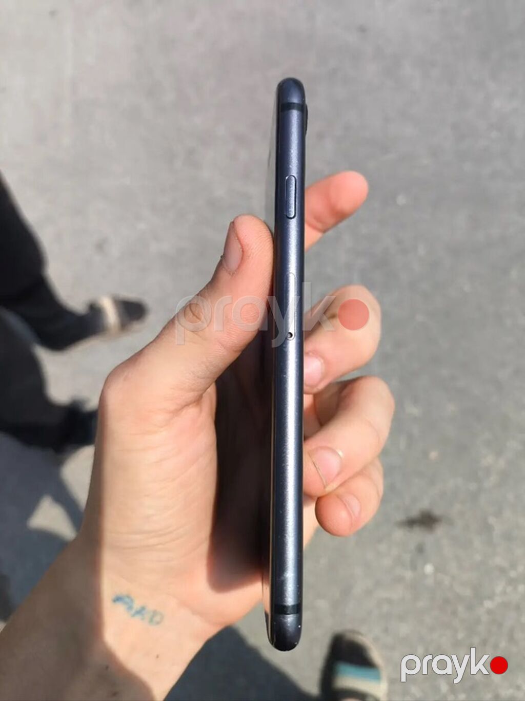 IPhone 8, Space Gray, Simsiz şarj — Apple iPhone, Digah (3)