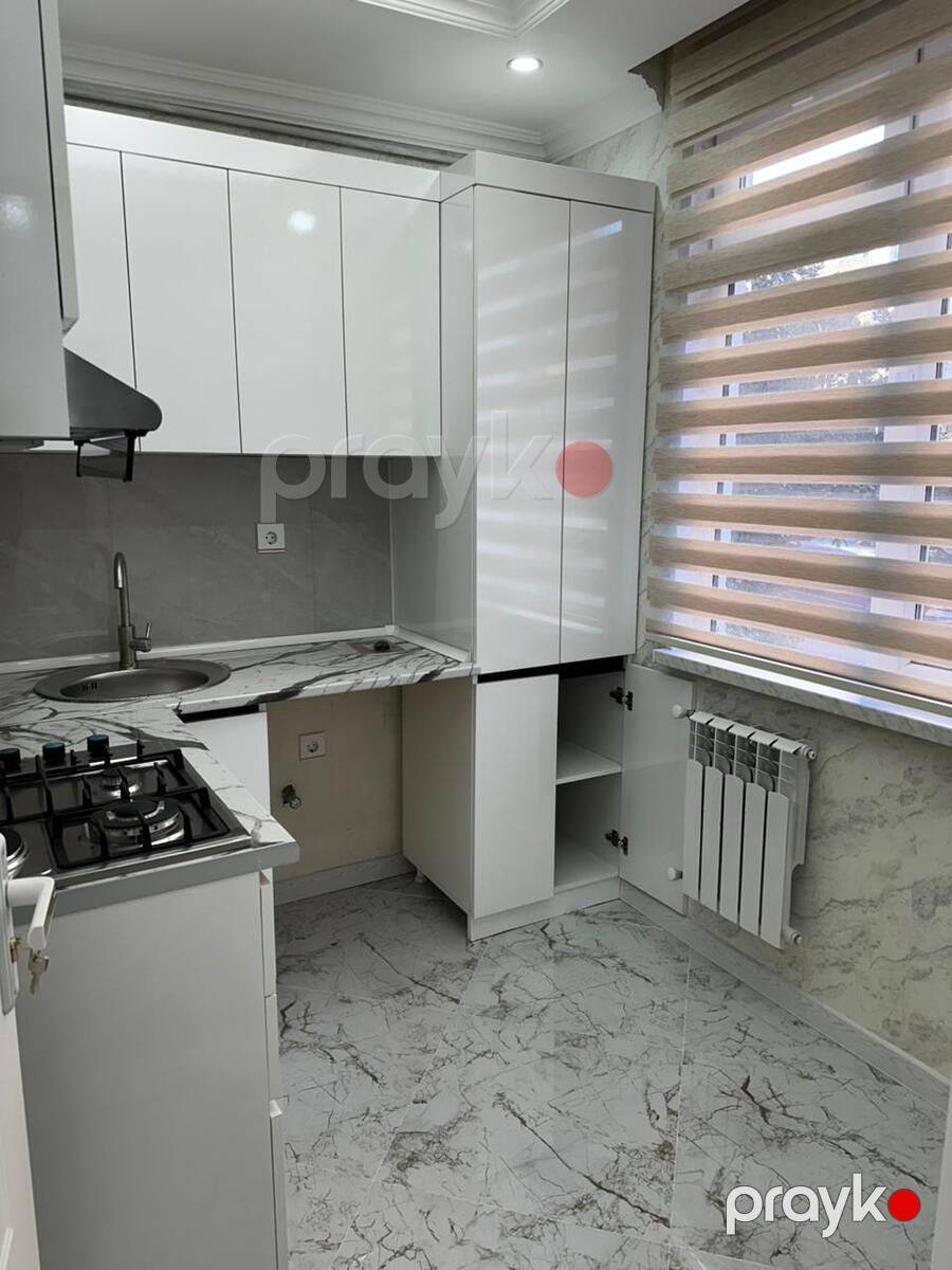 Satılır 2 otaqlı köhnə tikili 58 m² — Mənzil, Bakı (12)