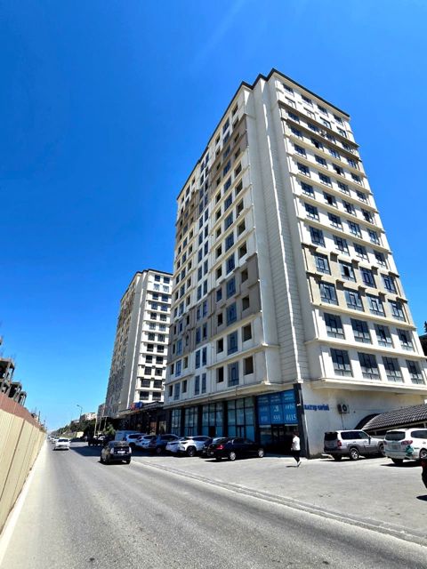 Satılır 3 otaqlı yeni tikili 80 m² — Bakı