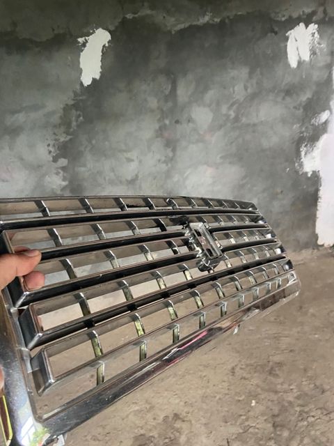 Lada (VAZ) 2107 radiator barmaqlığı — Quba