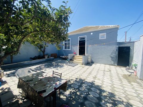 Satılır 3 otaqlı həyət evi/bağ evi 80 m² — Bakı