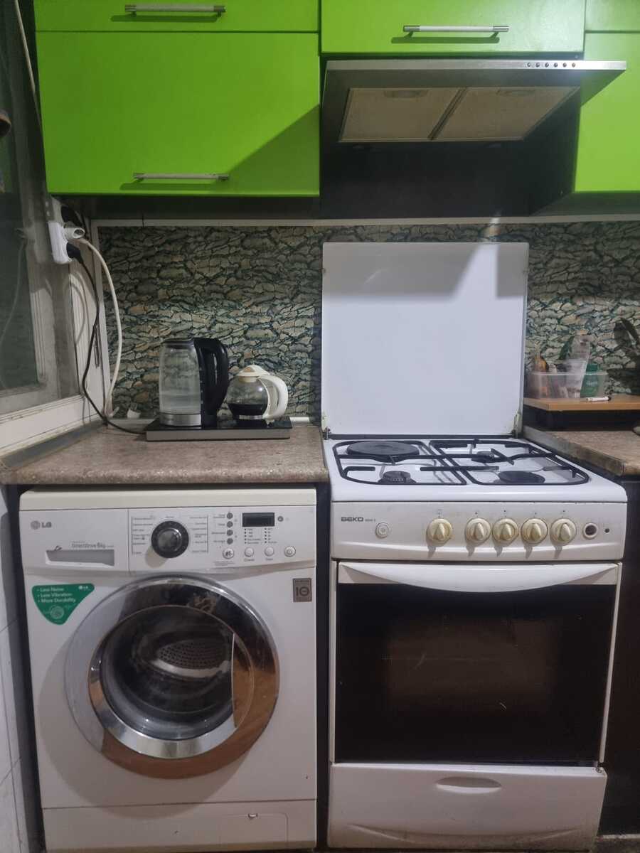 İcarəyə verilir 3 otaqlı köhnə tikili 200 m² — Mənzil, Bakı (9)